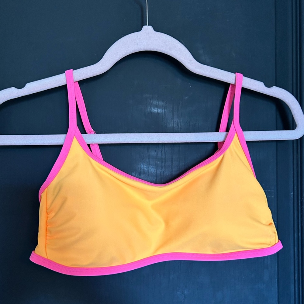 girls- bathing suit top